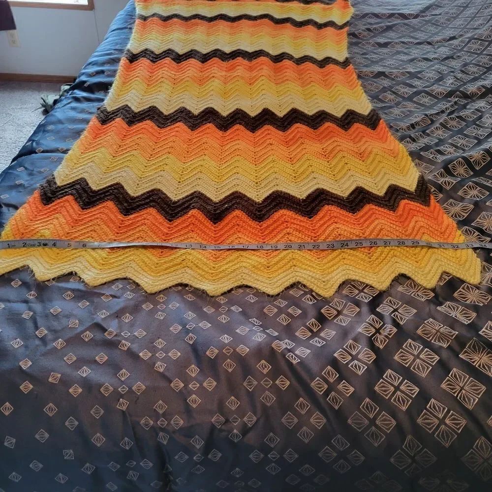 Vintage 70s Afghan Crochet Handmade Orange & Brown Chevron Knit Blanket Throw - Picture 11 of 15